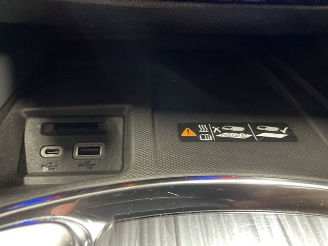 Used 2023 Buick Enclave Essence AWD/4WD image 18