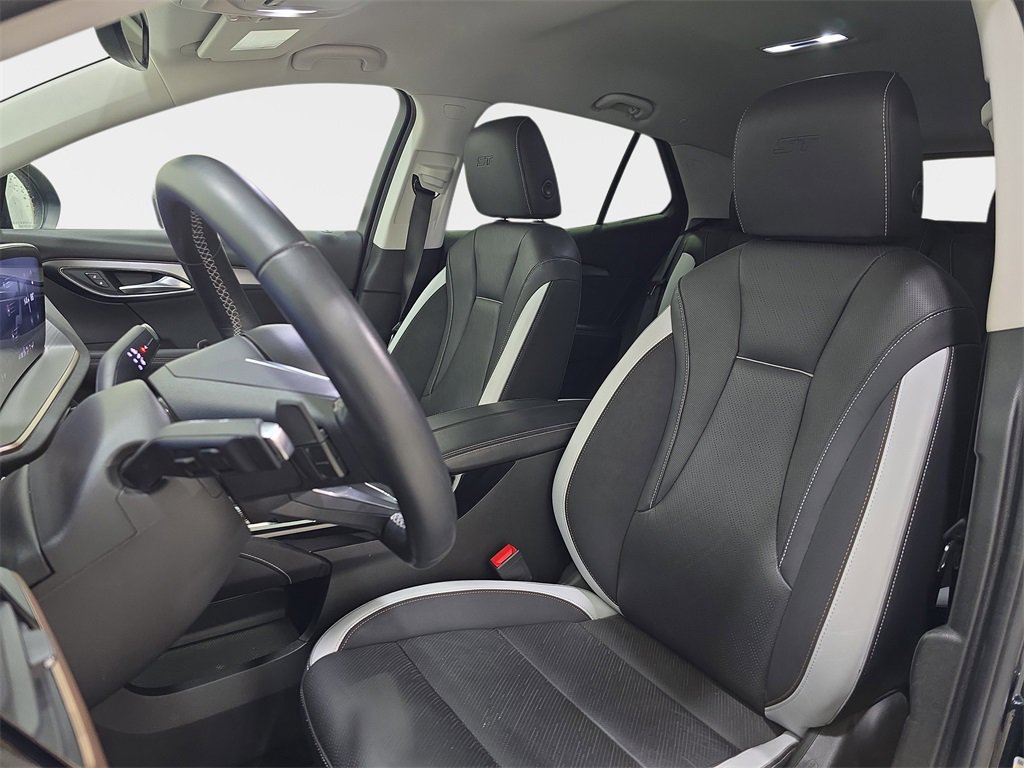Used 2024 Buick Envision Sport Touring image 17
