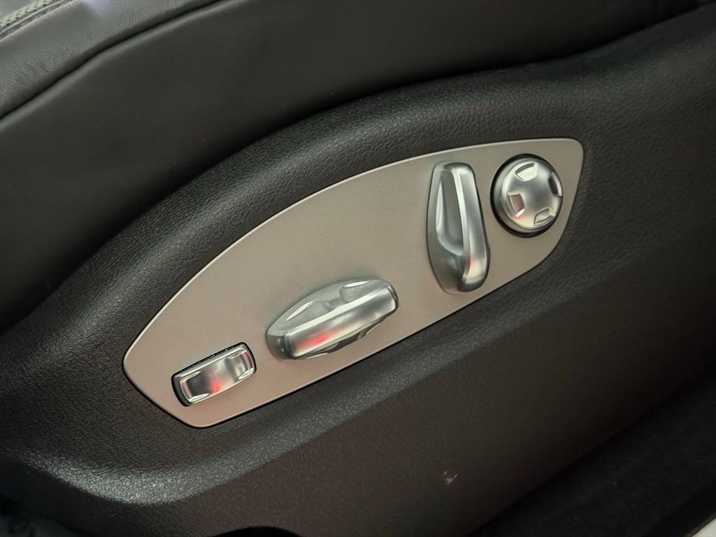 Used 2026 Porsche Macan S AWD/4WD image 18