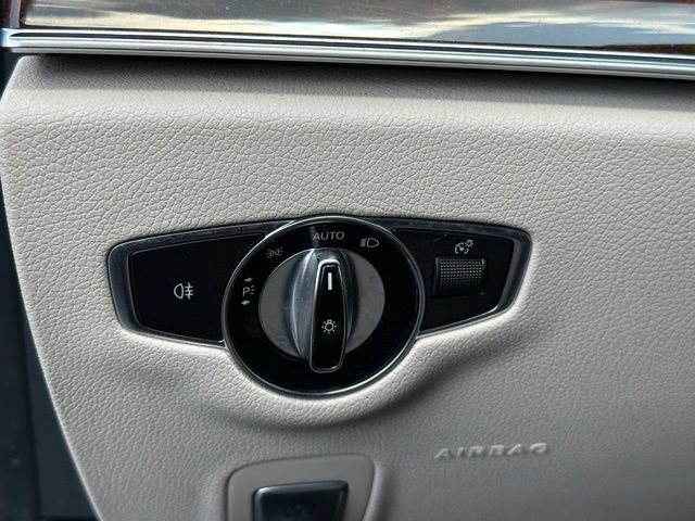 Certified 2019 Mercedes-Benz E 300 4MATIC image 25