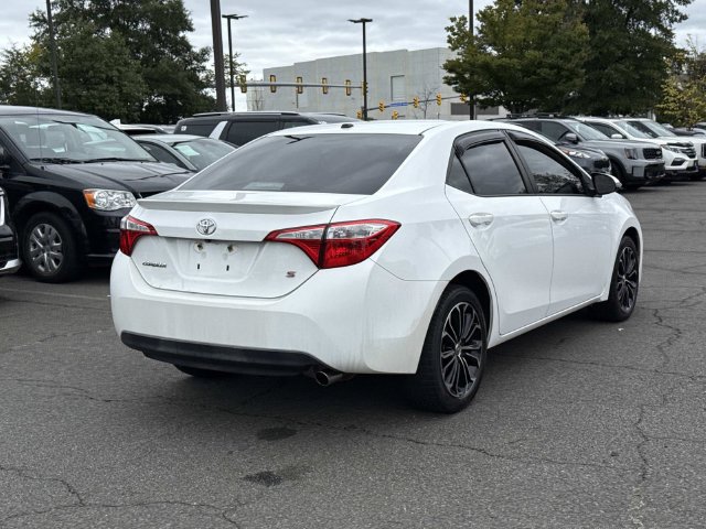 Used 2016 Toyota Corolla S Premium FWD image 2