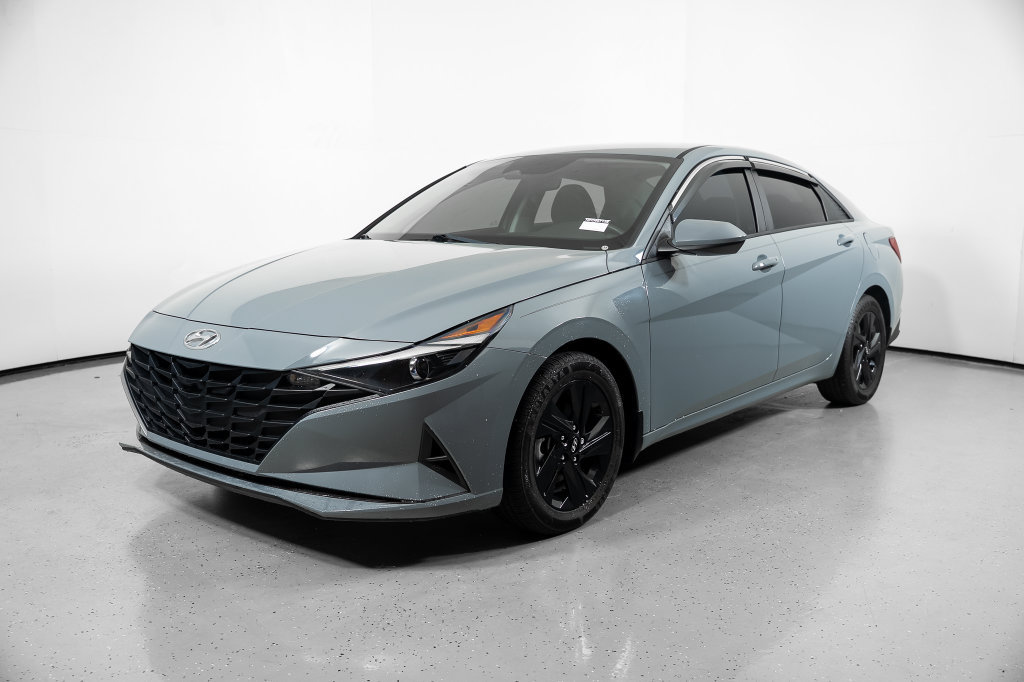 Used 2021 Hyundai Elantra Blue FWD image 16