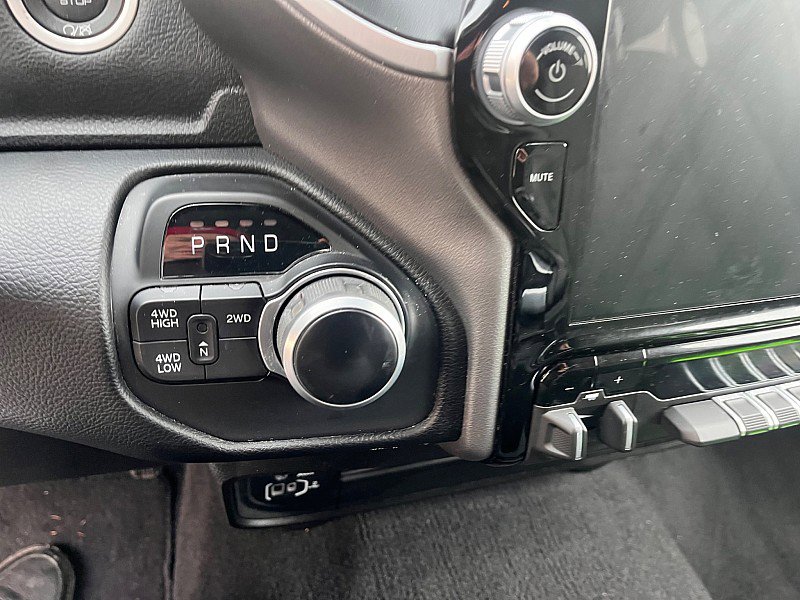 Used 2024 RAM 2500 Big Horn w/ Sport Appearance Package image 15