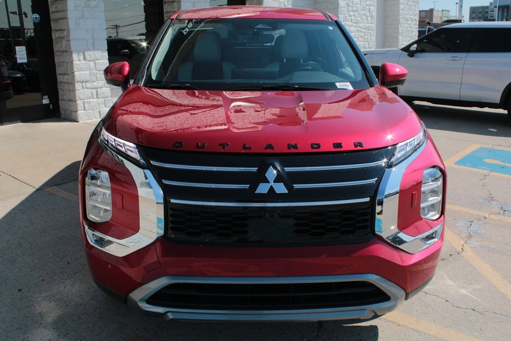 New 2025 Mitsubishi Outlander SE image 5