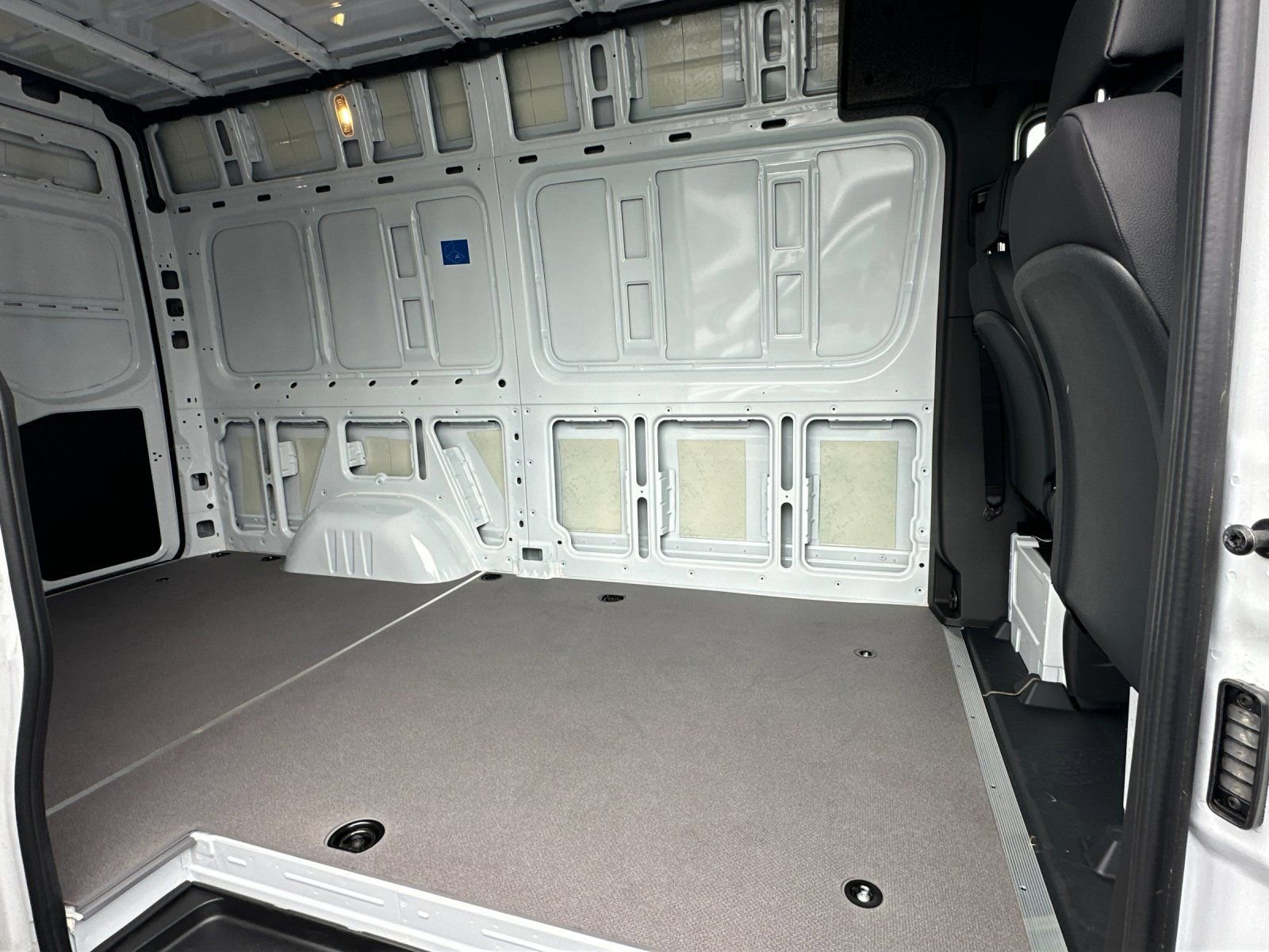 New 2025 Mercedes-Benz Sprinter 2500 image 12