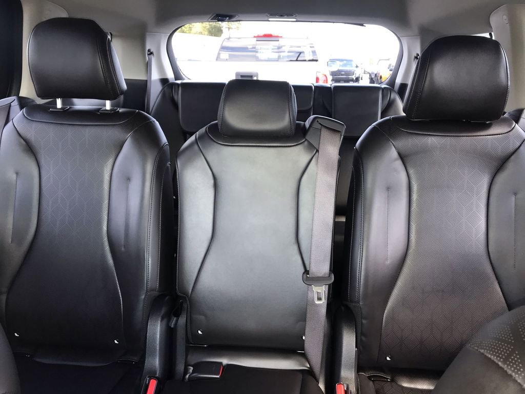Used 2024 Kia Carnival SX image 22