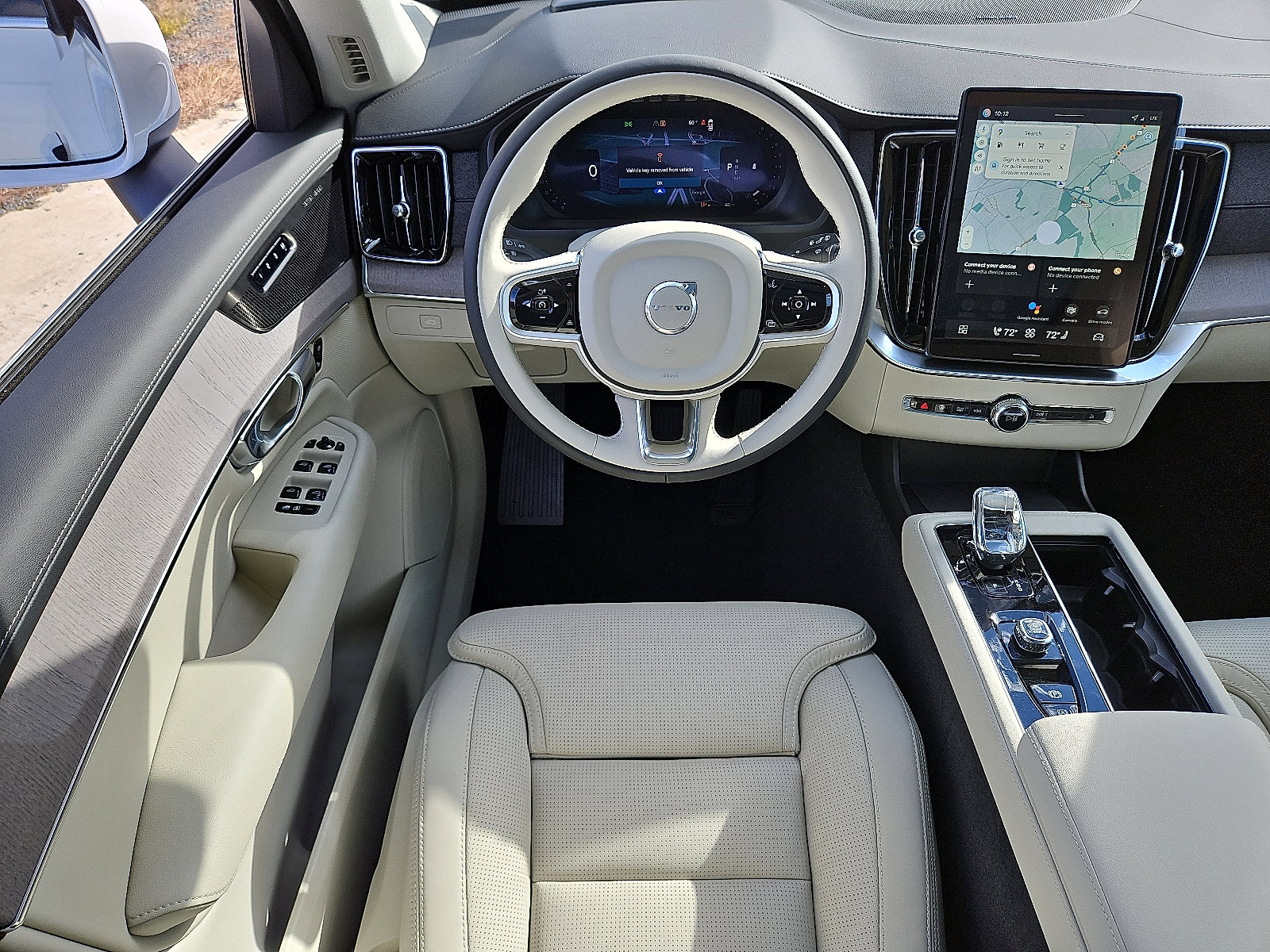 New 2026 Volvo XC90 B6 Ultra w/ Protection Package image 9