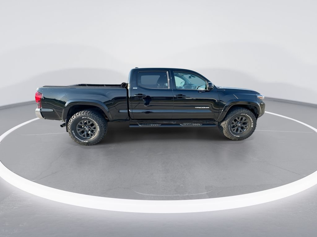 Used 2020 Toyota Tacoma SR5 AWD/4WD image 9