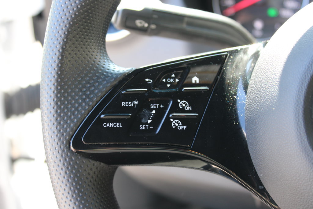 Used 2025 Mercedes-Benz Sprinter 2500 image 13