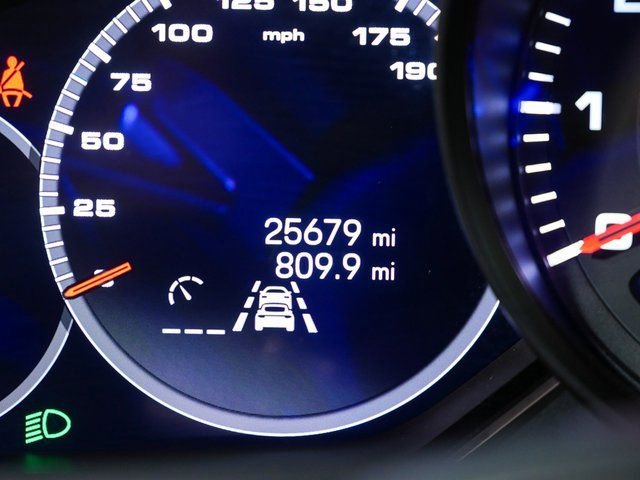 Certified 2023 Porsche Panamera RWD image 11