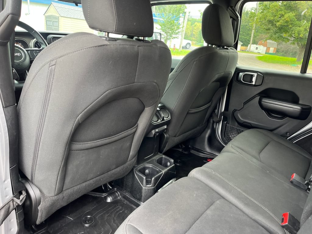 Used 2018 Jeep Wrangler Unlimited Sport S AWD/4WD image 28