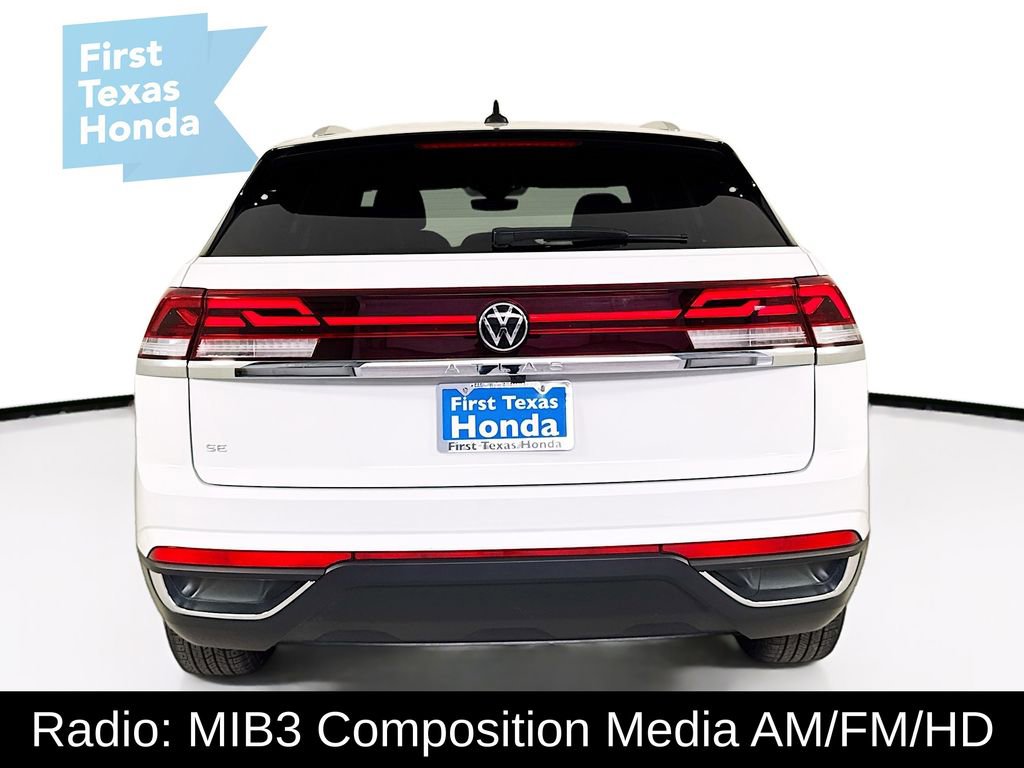 Used 2024 Volkswagen Atlas Cross Sport SE FWD image 6