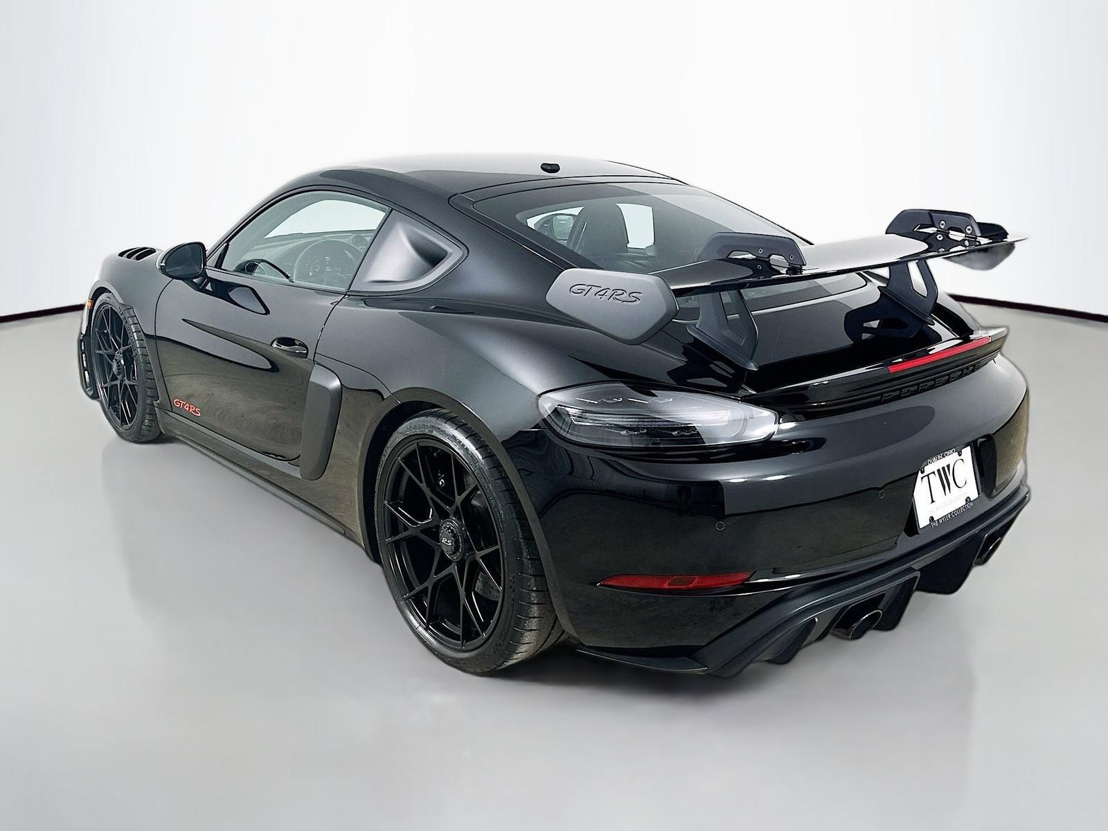 Used 2023 Porsche 718 Cayman GT4 RS RWD image 7
