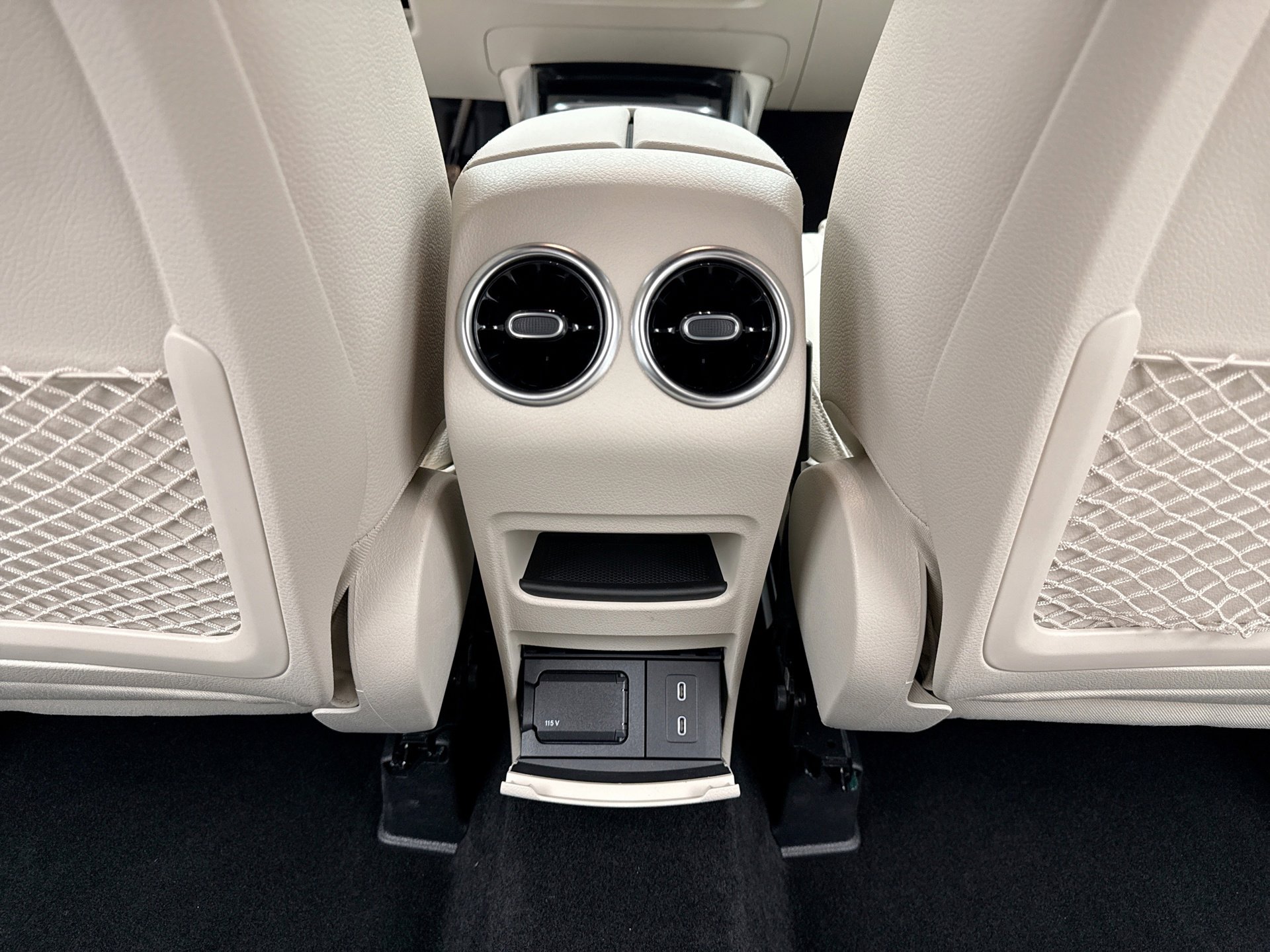 Used 2025 Mercedes-Benz GLB 250 GLB 250 4WD image 18