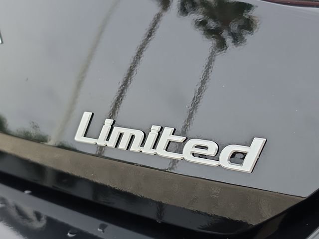 Used 2024 Hyundai Elantra Limited FWD image 6