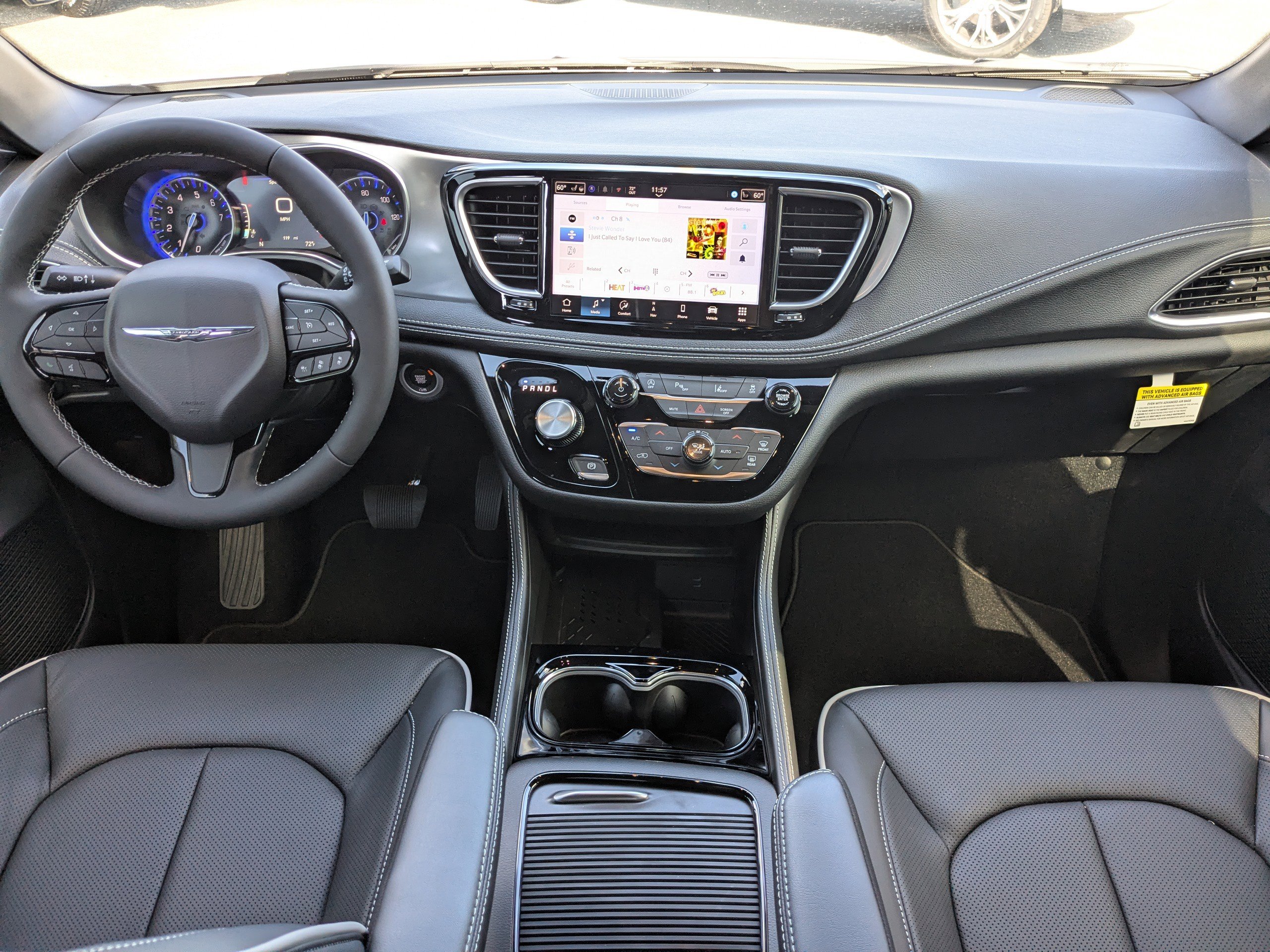 New 2026 Chrysler Pacifica Limited w/ S Appearance Package image 14