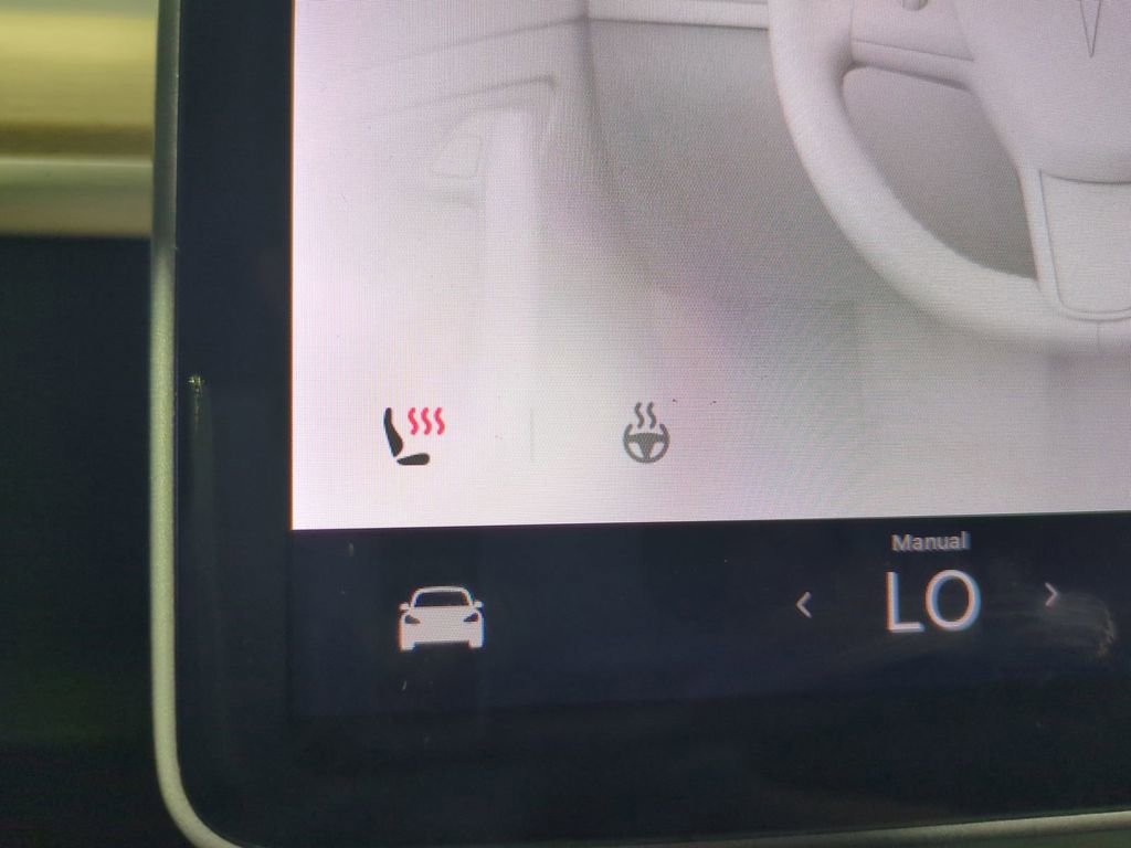 Used 2021 Tesla Model Y Long Range image 25