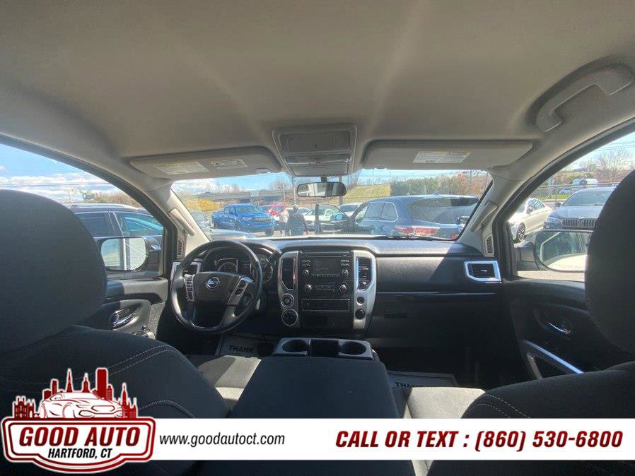 Used 2018 Nissan Titan SV AWD/4WD image 14