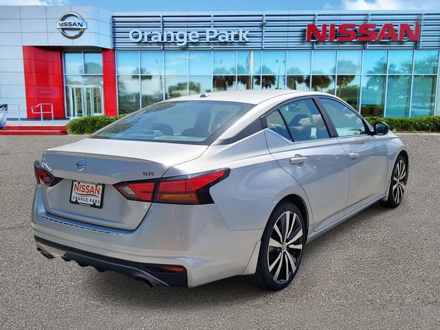 Used 2019 Nissan Altima 2.5 SR w/ SR Premium Package image 2