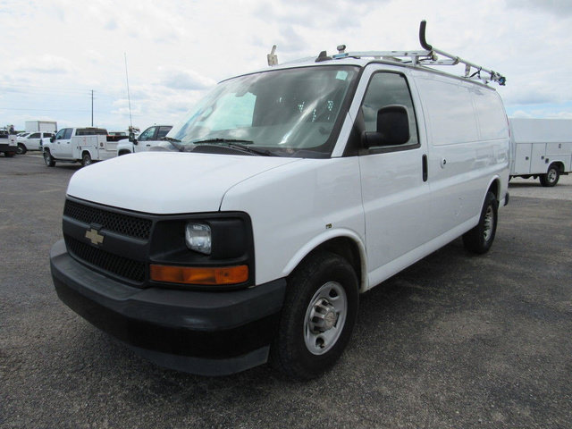 Used 2017 Chevrolet Express 2500 RWD image 7
