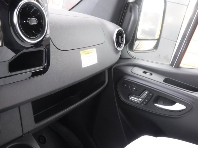 Used 2023 Mercedes-Benz Sprinter 3500 w/ Parking Package image 48