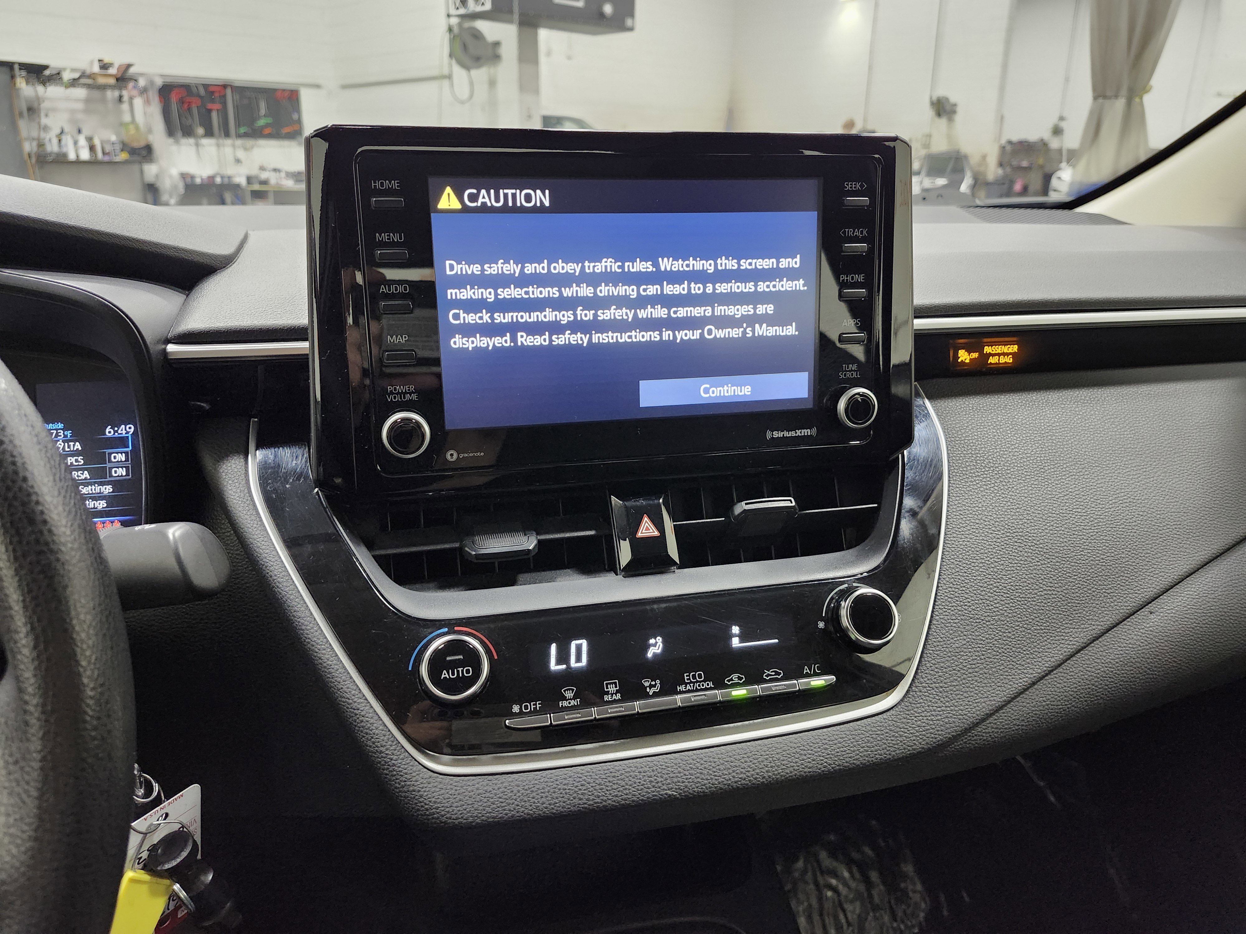 Used 2022 Toyota Corolla LE FWD image 27