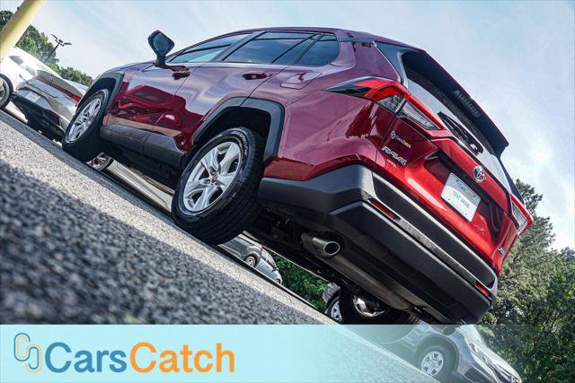 Used 2019 Toyota RAV4 XLE w/ Convenience Package FWD image 5