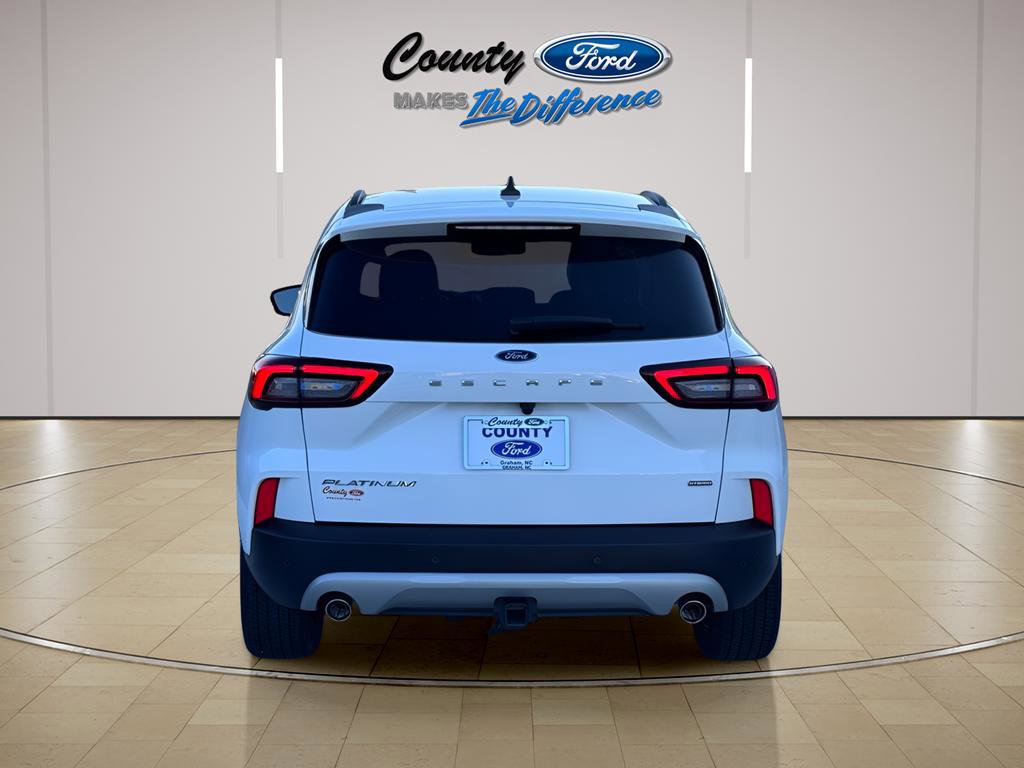 Used 2025 Ford Escape Platinum w/ Premium Technology Package FWD image 4