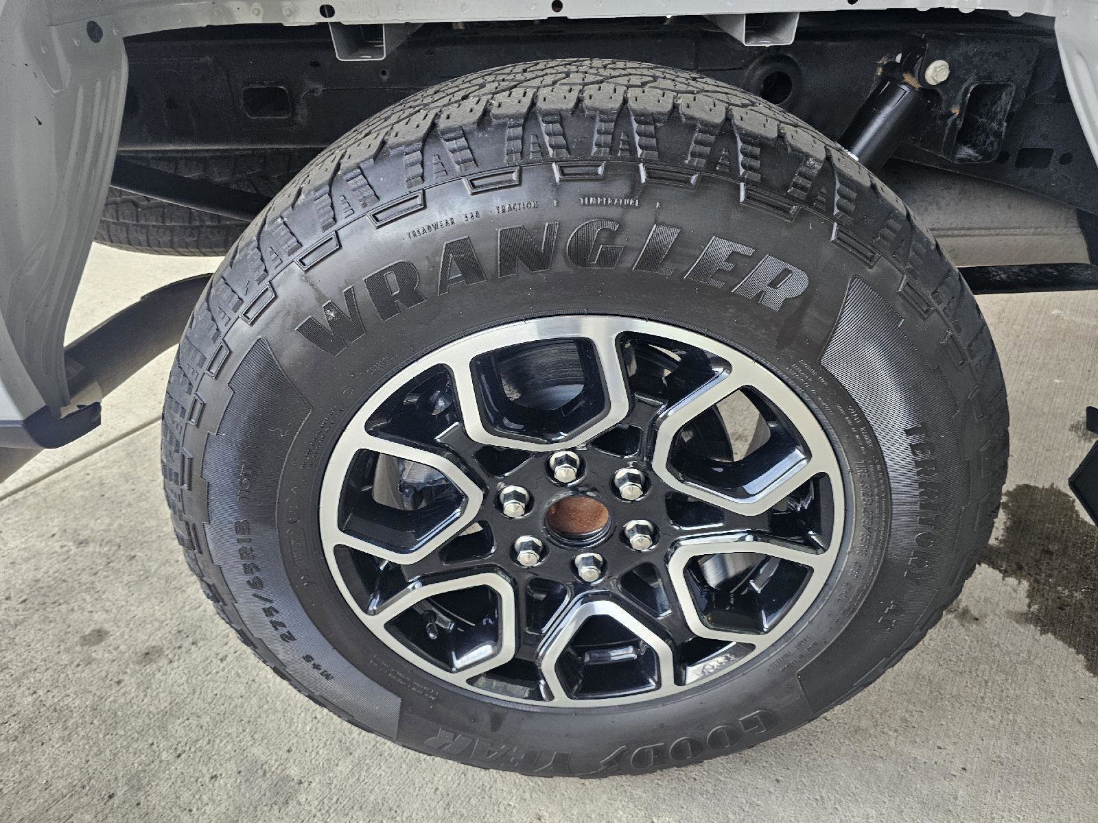 Used 2023 Ford F150 XLT w/ Equipment Group 302A High image 10