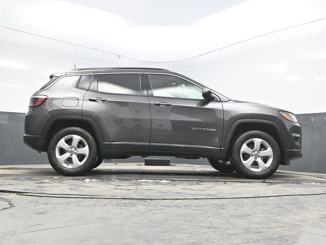 Used 2021 Jeep Compass Latitude AWD/4WD image 40