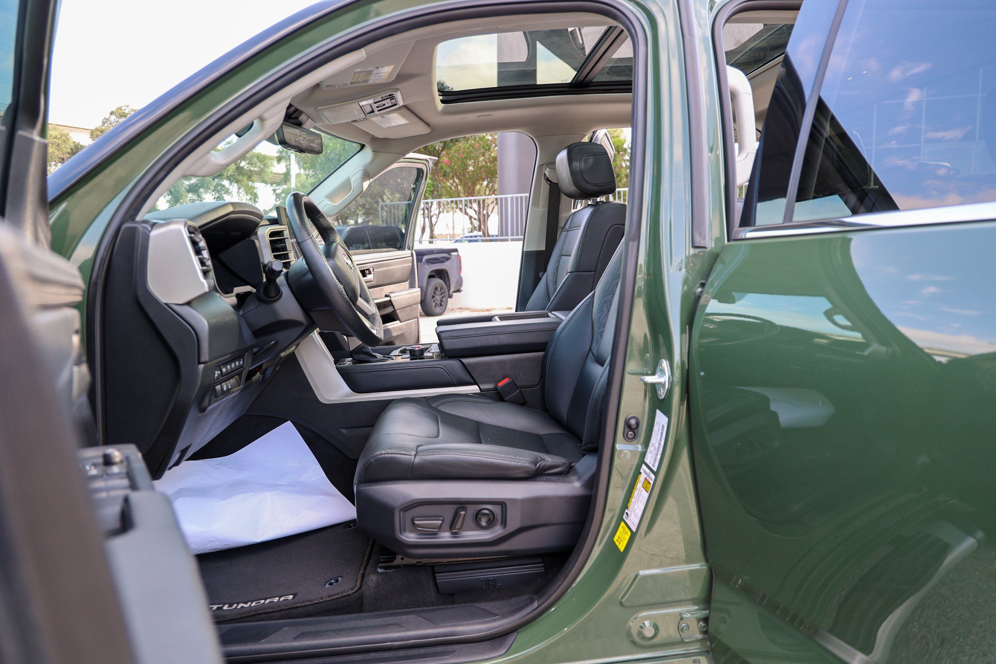 Used 2023 Toyota Tundra Limited RWD image 32
