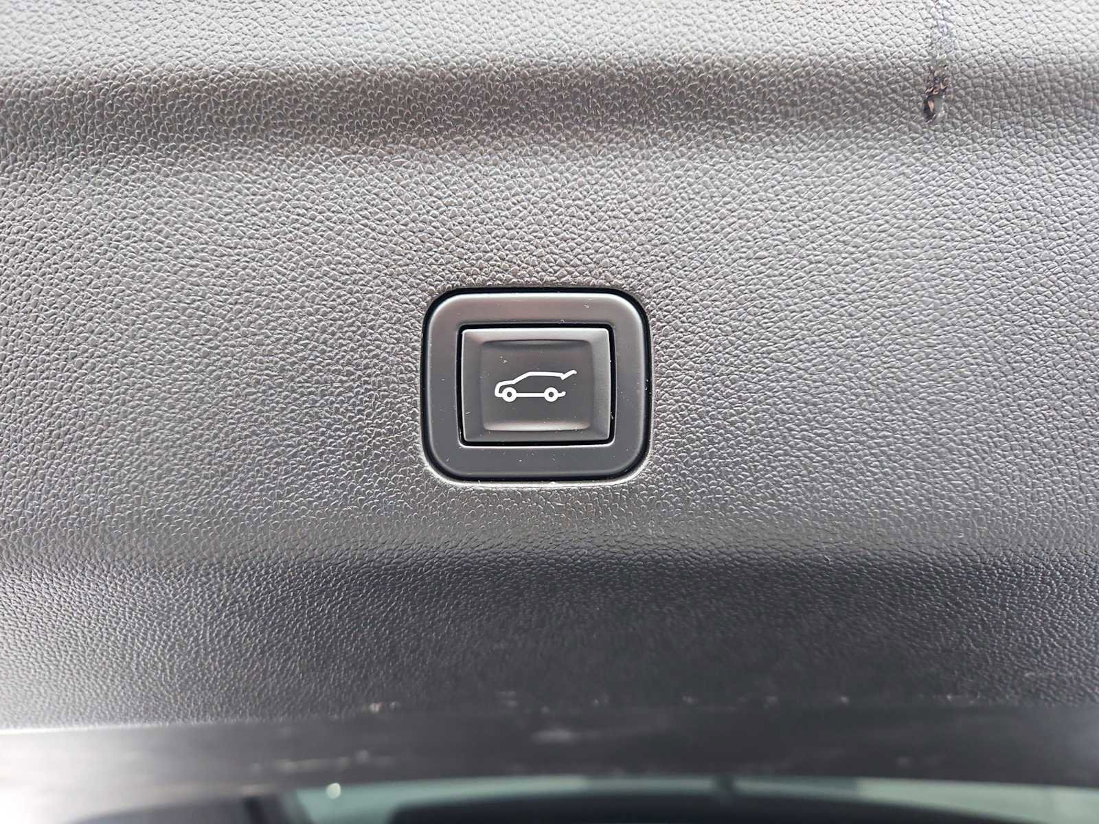 Certified 2024 Chevrolet Tahoe LT image 24