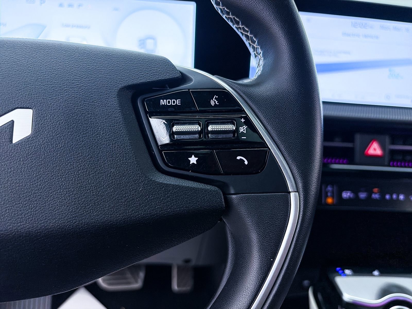 Used 2023 Kia EV6 GT-Line w/ GT-Line Suede Seat Package image 38