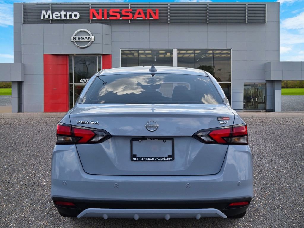 Used 2024 Nissan Versa SV w/ Trunk Package FWD image 5