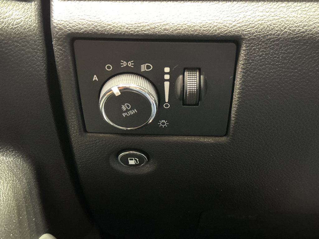 Used 2020 Jeep Grand Cherokee Summit image 37