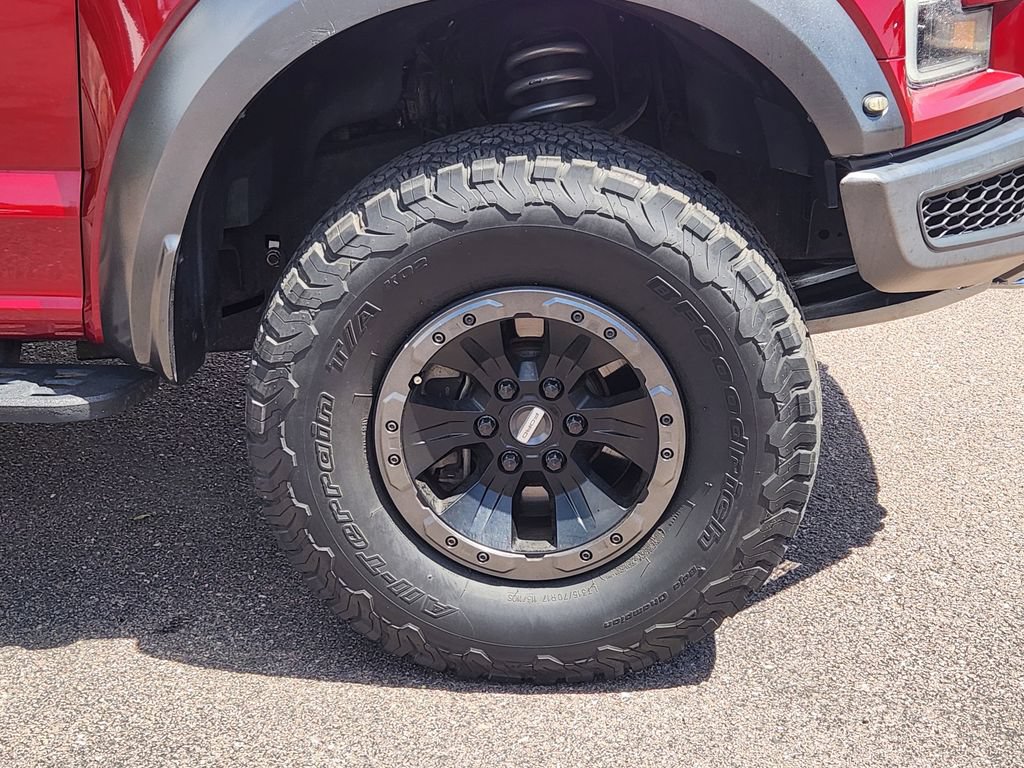 Used 2017 Ford F150 Raptor w/ Equipment Group 801A Mid AWD/4WD image 30