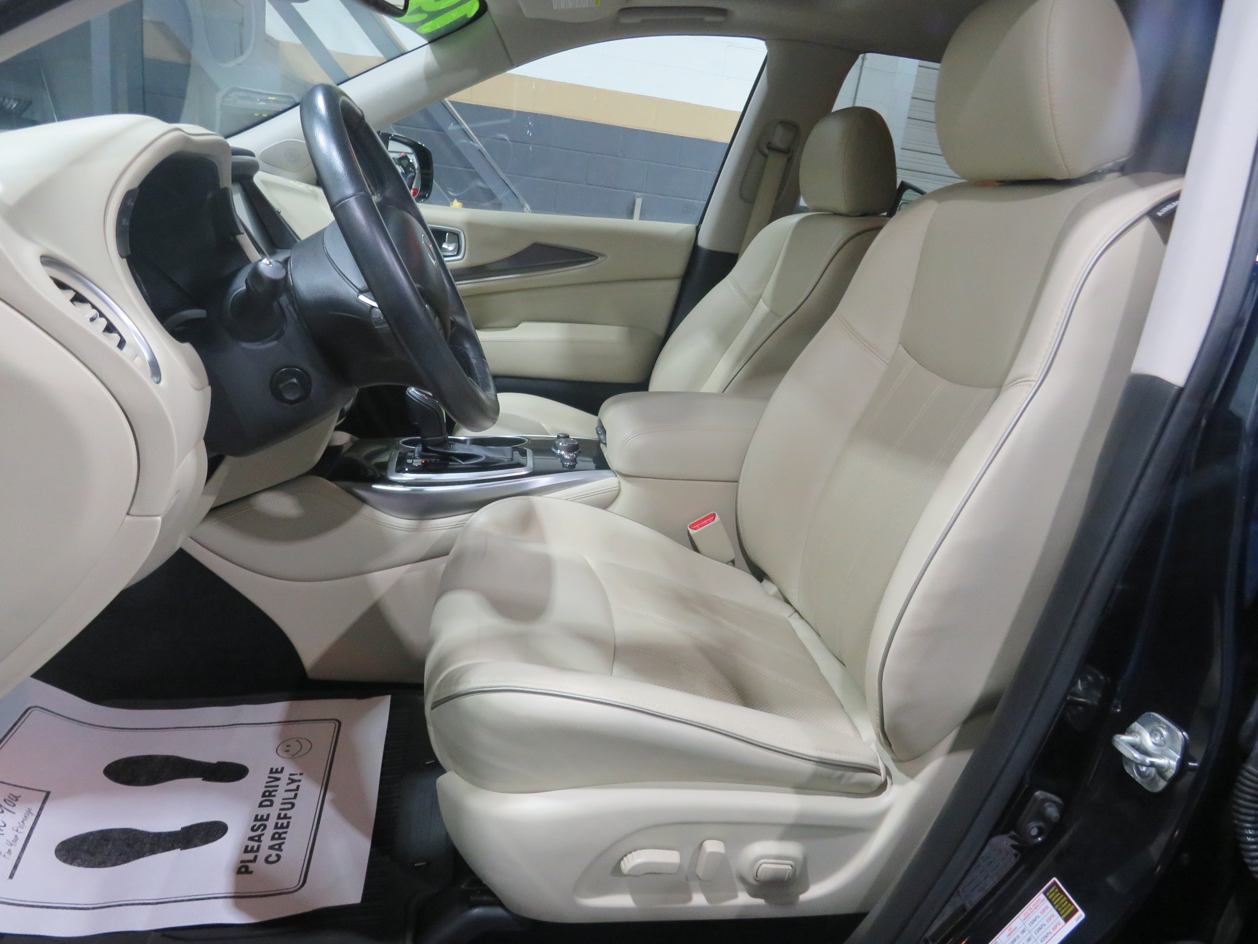 Used 2020 INFINITI QX60 Luxe w/ Essential Package AWD/4WD image 11