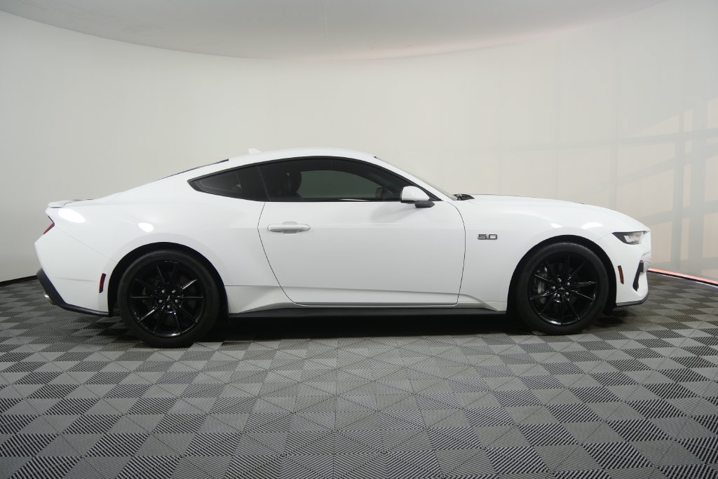Used 2024 Ford Mustang GT Premium RWD image 7