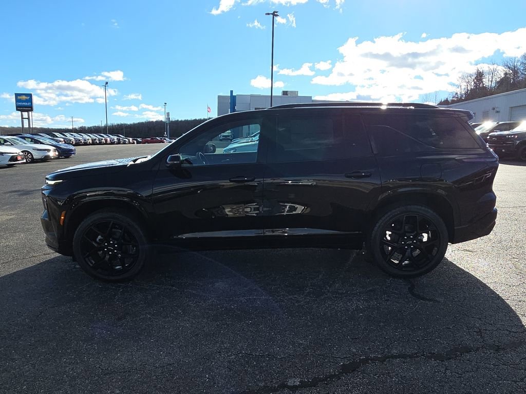New 2026 Chevrolet Traverse RS w/ LPO, Floor Liner Package AWD/4WD image 5