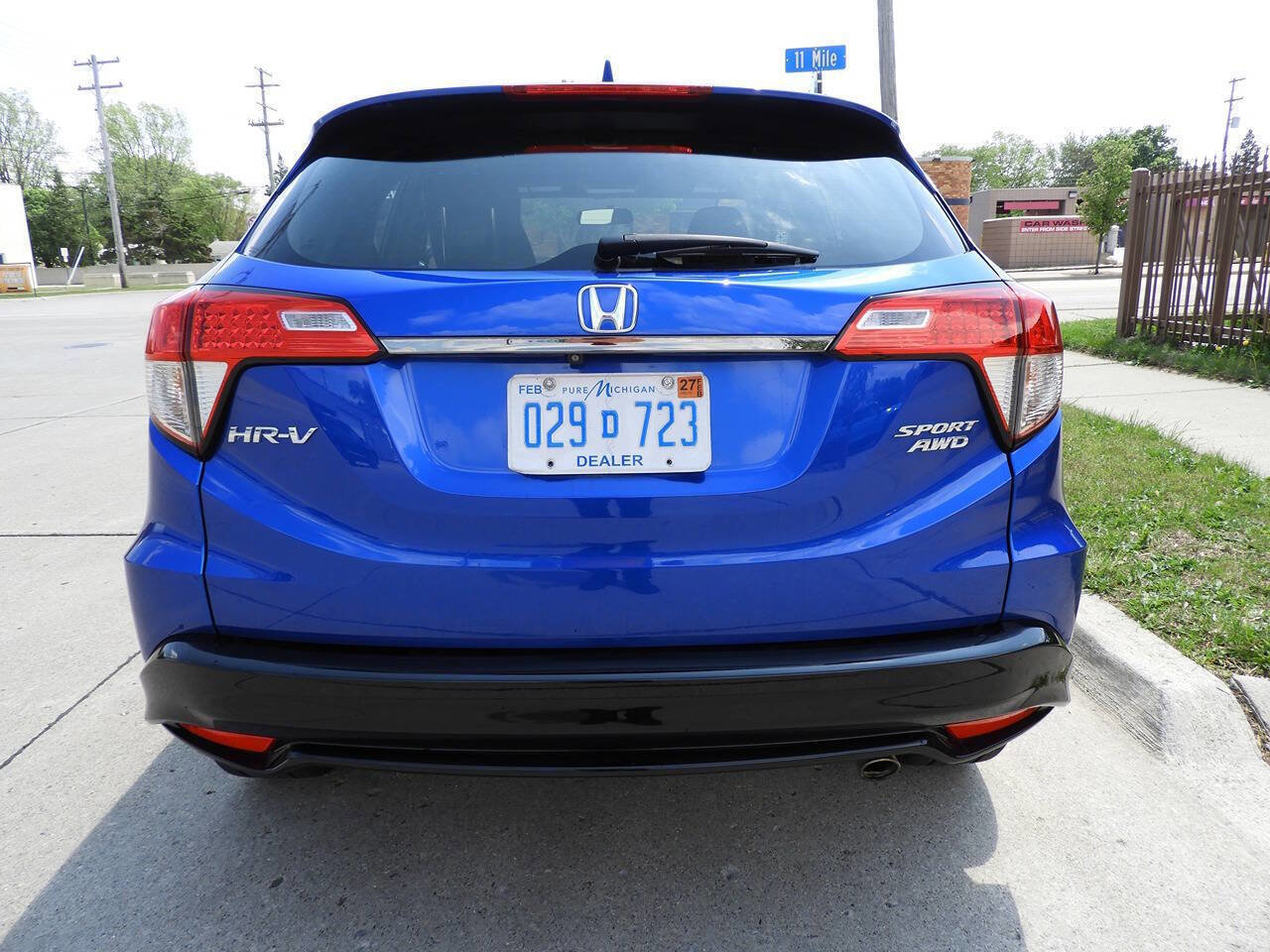 Used 2019 Honda HR-V Sport image 7