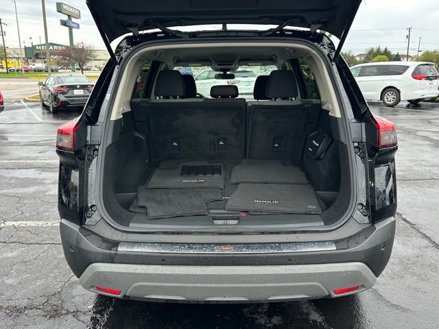 Used 2023 Nissan Rogue SV AWD/4WD image 16