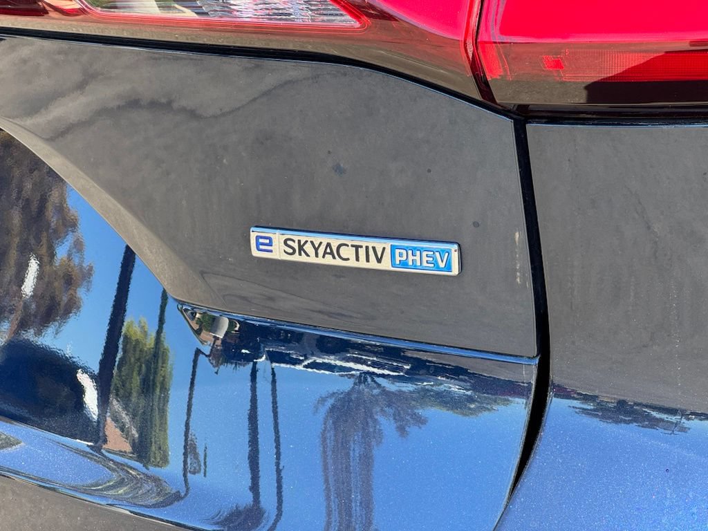 Certified 2024 MAZDA CX-90 Plug-In Hybrid w/ Premium Pkg AWD/4WD image 25