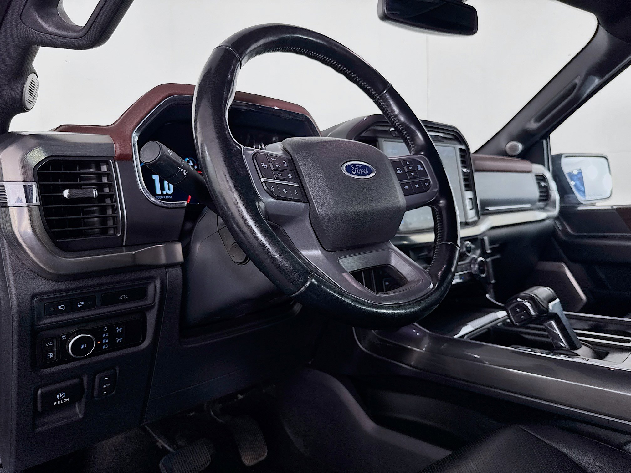 Used 2023 Ford F150 Lariat w/ Equipment Group 502A High image 22