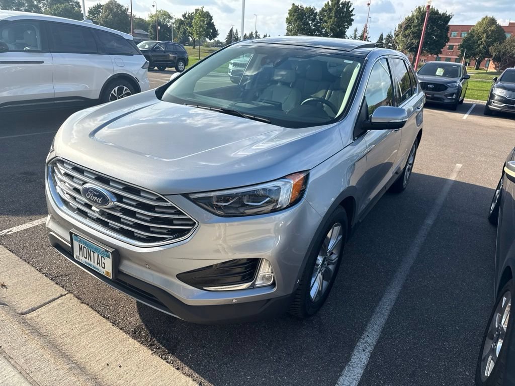 Used 2021 Ford Edge Titanium w/ Equipment Group 301A AWD/4WD image 4