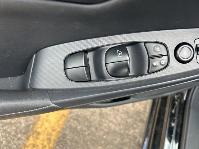 Used 2025 Nissan Sentra S image 13