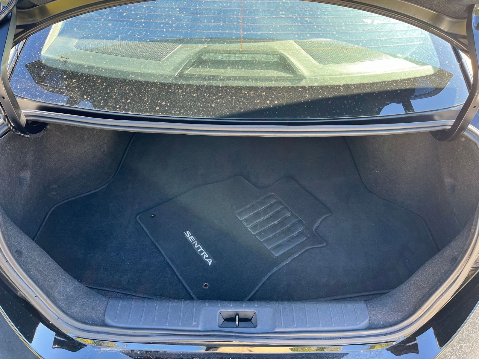 Used 2025 Nissan Sentra SV image 27