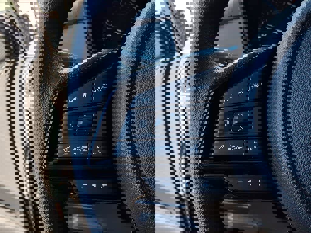 Certified 2025 Subaru Crosstrek 2.0i Premium image 38