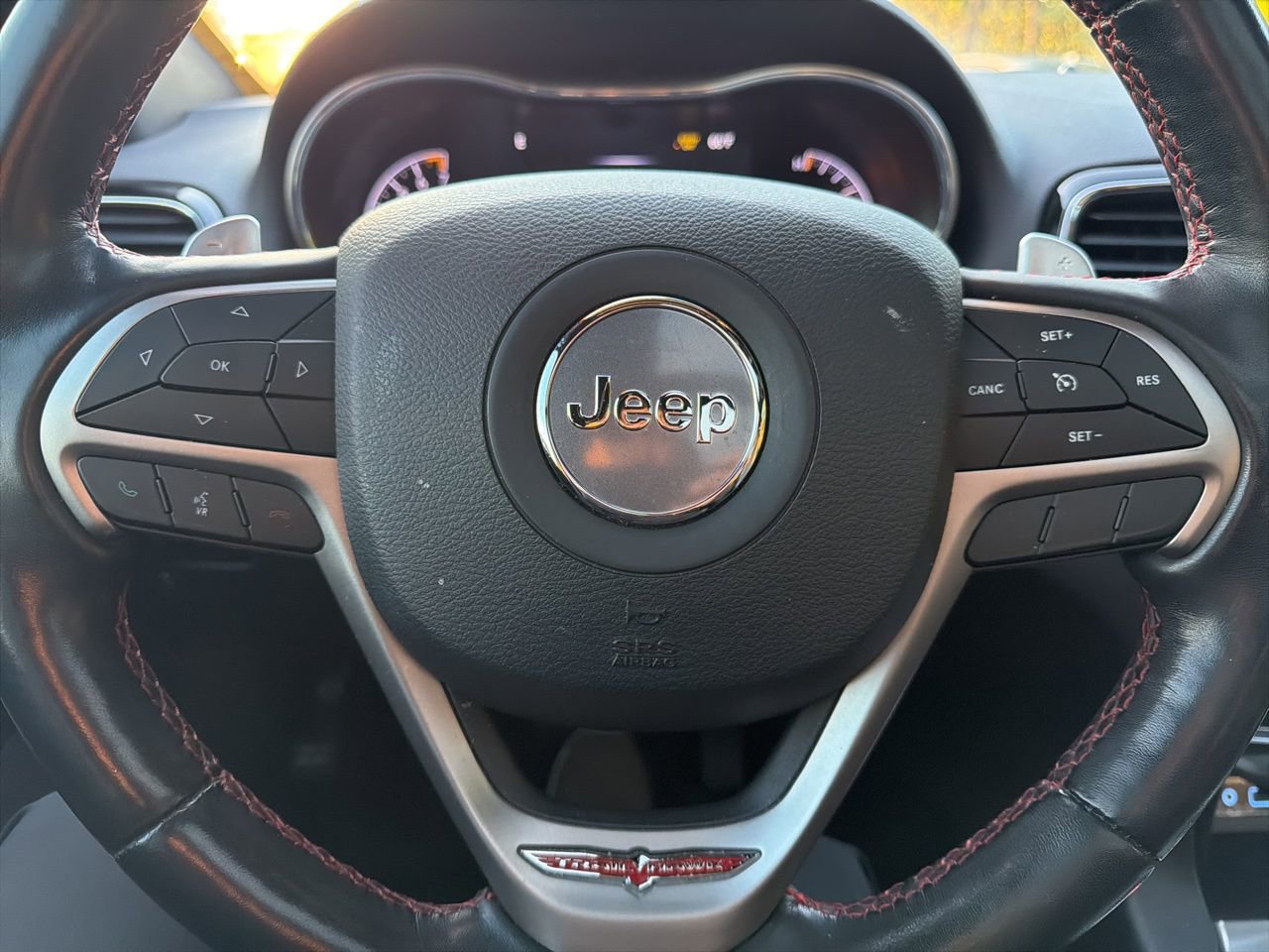 Used 2021 Jeep Grand Cherokee Trailhawk w/ Trailhawk Luxury Group image 10