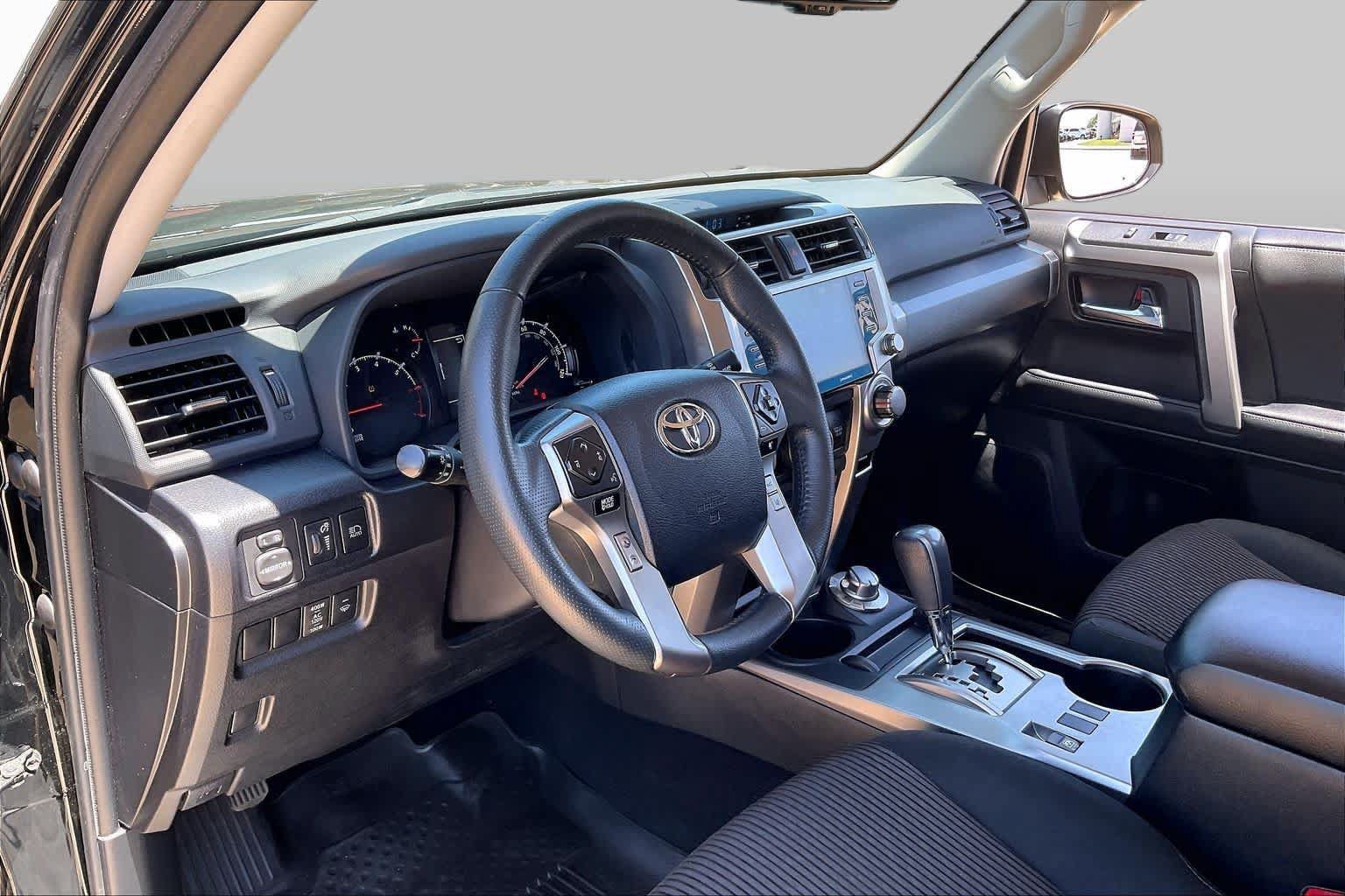 Used 2022 Toyota 4Runner Trail Special Edition AWD/4WD image 17