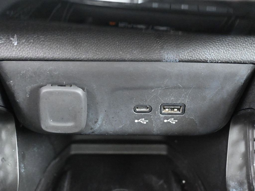 Used 2024 Chevrolet TrailBlazer RS w/ Convenience Package image 24